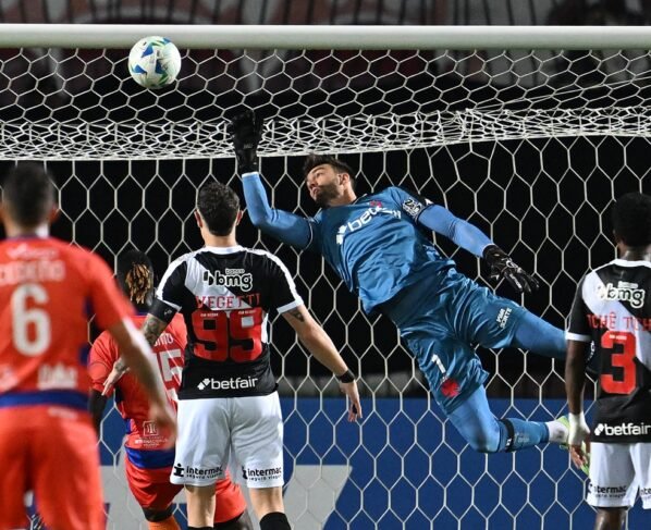 Derrota mantém o Vasco na 2ª posição