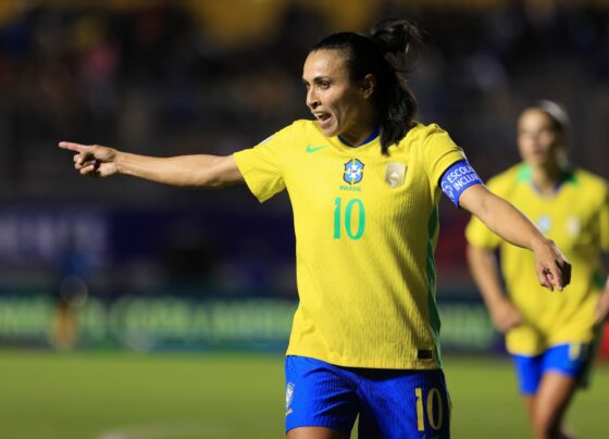 Foto colorida de Marta, camisa 10 da Seleção Brasileira feminina - Metrópoles