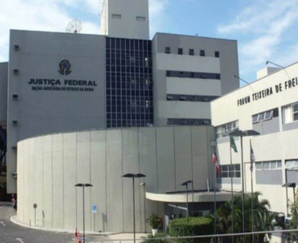 Imagem coloridaa, juízes recebem aumento em cidades baianas - Metrópoles