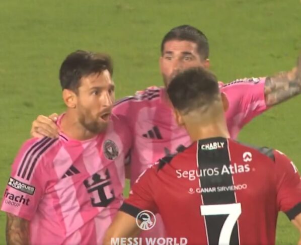 Imagem colorida do jogador Messi
