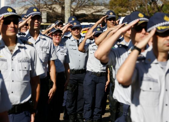 Policiais