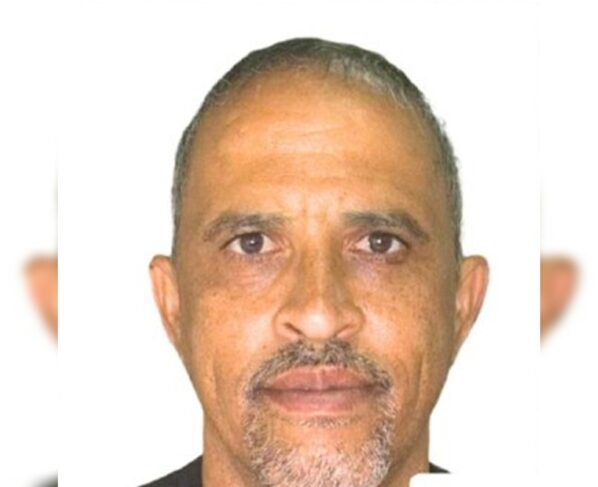 Retrato de André Luiz Dias Maia, 47 anos, indivíduo acusado de estuprar uma adolescente de 13 anos