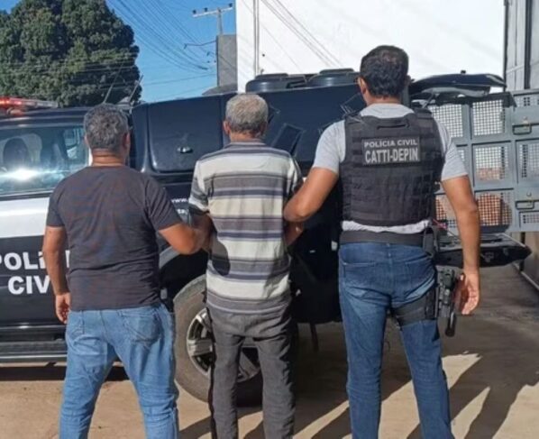 imagem colorida do momento da prisão de Ronivon João Pereira