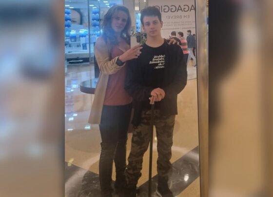 Monica e Renato Rodrigues. Ele tem ataxia de Friedreich.