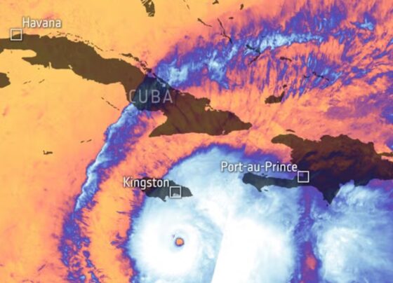 Imagem de satélite de furacão Melissa
