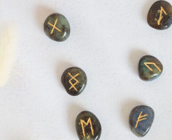 Brilhe em 2026! Veja a cor do seu signo para a virada do ano - destaque galeria