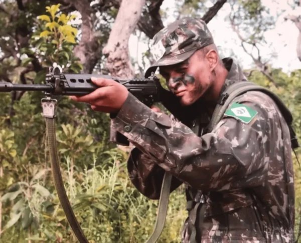 “Espalhava beleza e fé por onde passava”, diz primo de cabo morta - destaque galeria