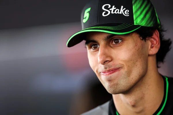 F1: Bortoleto reencontra pista onde foi campeão da Fórmula 2 - destaque galeria