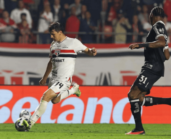 Gonzalo Tapia, jogador do São Paulo