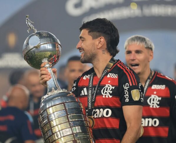 Retrospectiva: tetra do Flamengo na Libertadores marca mês de novembro - destaque galeria