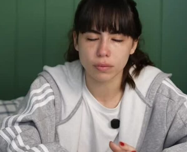 Atriz de Coração Acelerado mostra ferimentos após ser assaltada em SP - destaque galeria