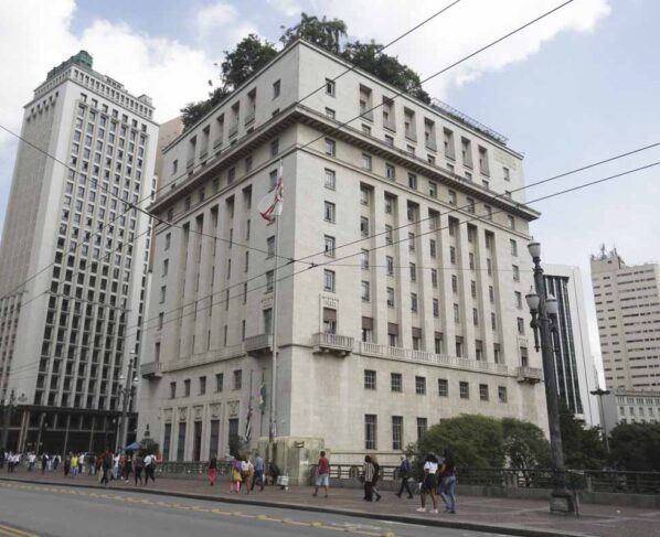 Prédio da Prefeitura Municipal de São Paulo no Viaduto do Chá, região central da Capital Paulista - Metrópoles