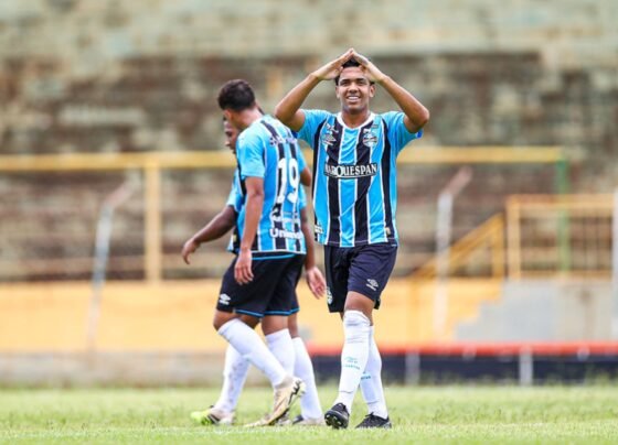 Imagem colorida do Grêmio na Copinha São Paulo de futebol júnior- Metrópoles