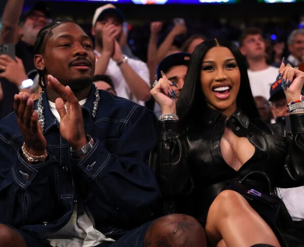 Namorado de Cardi B, atleta da NFL sofre acusação de estrangulamento - destaque galeria