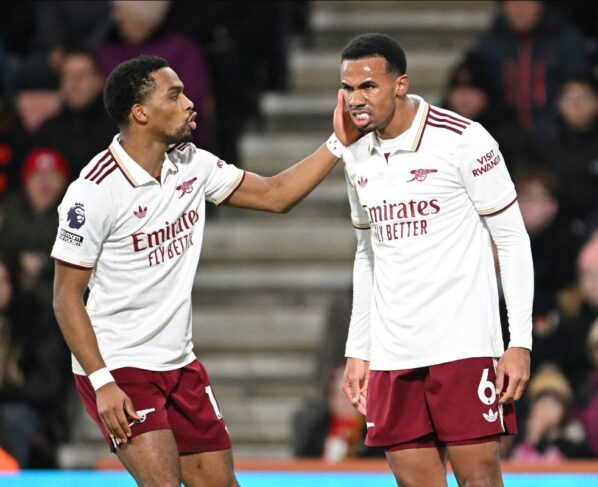 Premier League: Arsenal vence Bournemouth e se mantém na liderança - destaque galeria