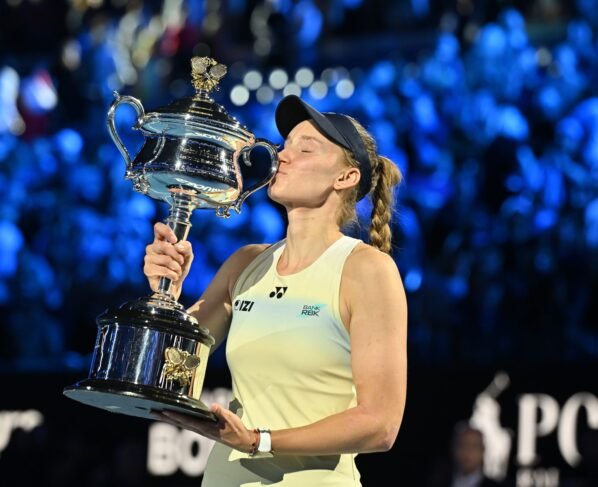 Rybakina vence Sabalenka e conquista o Australian Open pela 1ª vez - destaque galeria