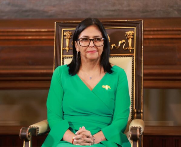 Delcy Rodríguez (3)