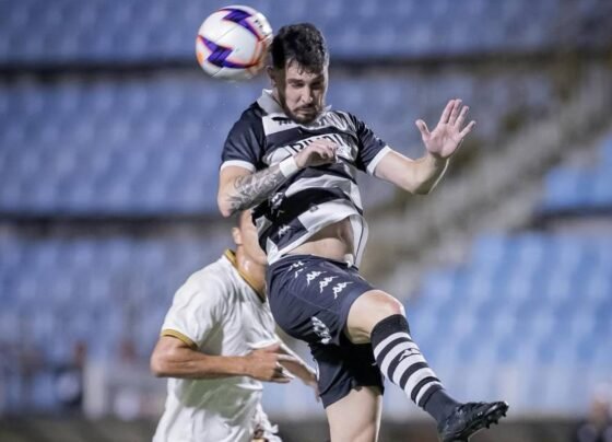 Foto colorida do jogo entre XV de Piracicaba e Sertãozinho - Metrópoles