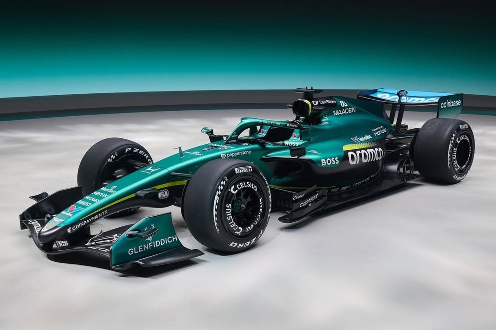 F1: Aston Martin revela pintura do carro para temporada 2026 - destaque galeria