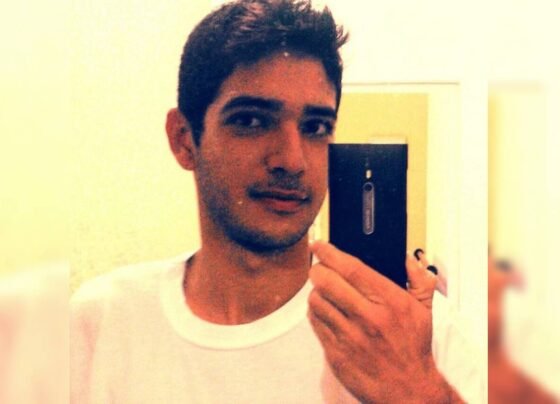 O corpo de João Emmanuel Ribeiro foi encontrado na manhã deste domingo (4/1), em uma parada de ônibus na DF-150, região do Grande Colorado, próximo à Sobradinho II (DF)