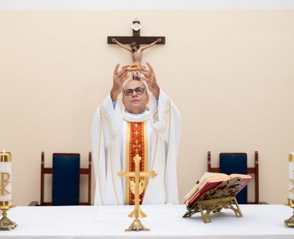 concurso-publico-de-admissao-ao-curso-de-habilitacao-de-oficiais-de-saude-e-capelaes-destinado-a-uma-vaga-para-oficial-capelao–sacerdote-da-igreja-catolica-apostolica-romana