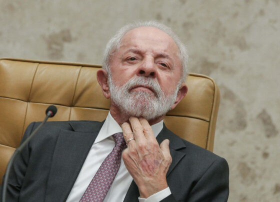 Decisão de Dino sobre penduricalhos deve levar Lula a acelerar vetos - destaque galeria