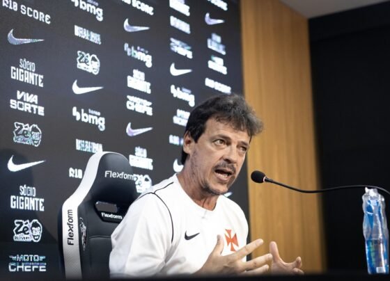 Vasco: Diniz comenta falta de efetividade no ataque e lamenta derrota - destaque galeria