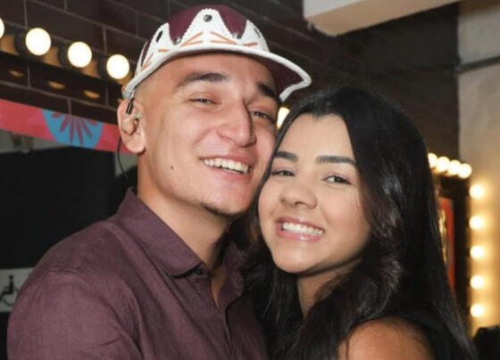 esposa-de-joao-gomes-tatua-nome-do-cantor-e-se-declara-veja-foto