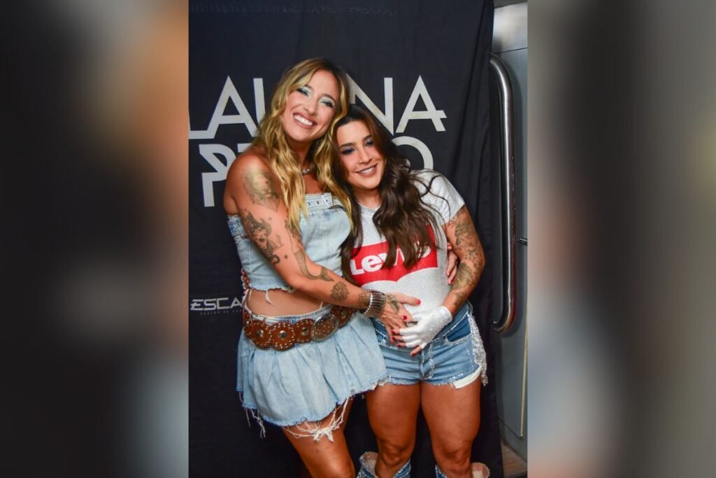 Grávida, Lauana Prado anuncia sexo do bebê no alto do trio elétrico - destaque galeria