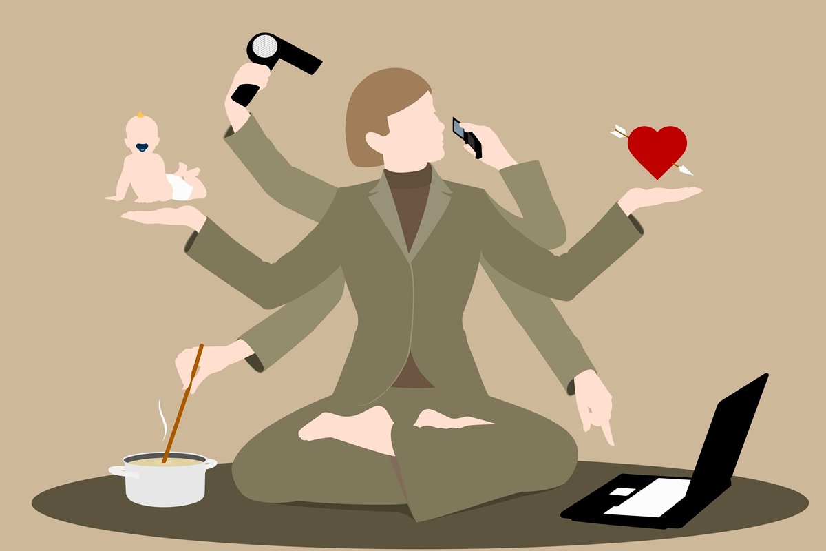 Ilustração colorida de mulher com seis braços, sobrecarregada de tarefas - Metrópoles.