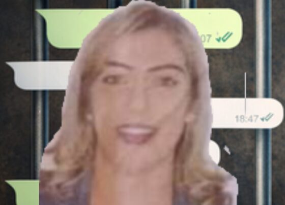 Retrato de mulher branca, com cabelos loiros até a altura dos ombros, com plano de fundo de balões de WhatsApp - Metrópoles