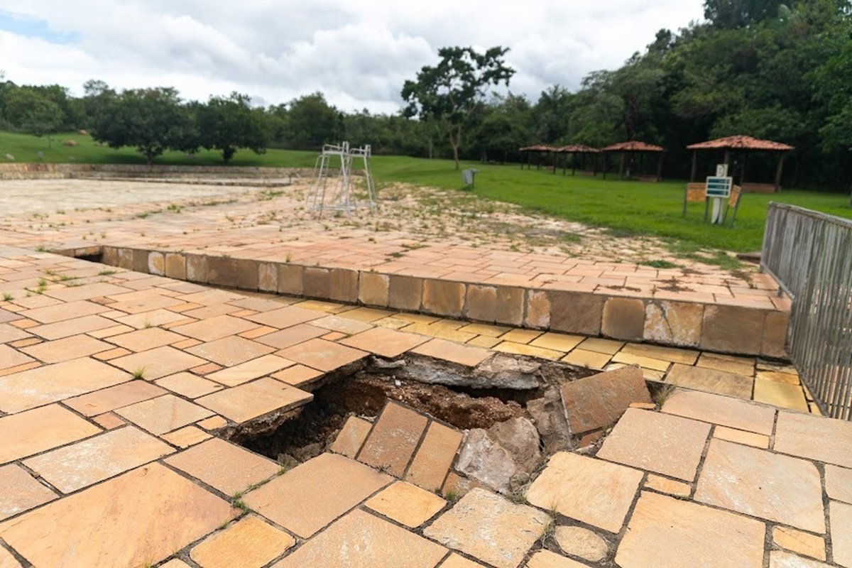 piscina-natural-fechamento