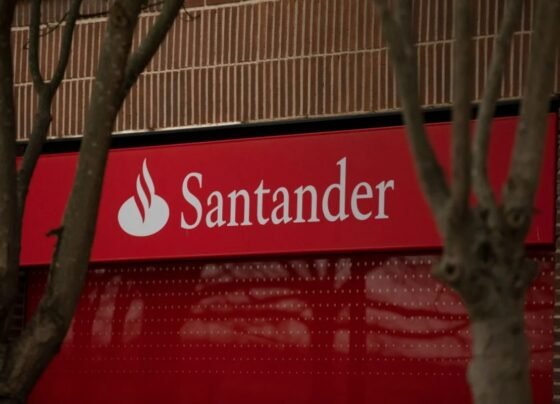 Aplicativo do banco Santander apresenta erro nesta sexta-feira