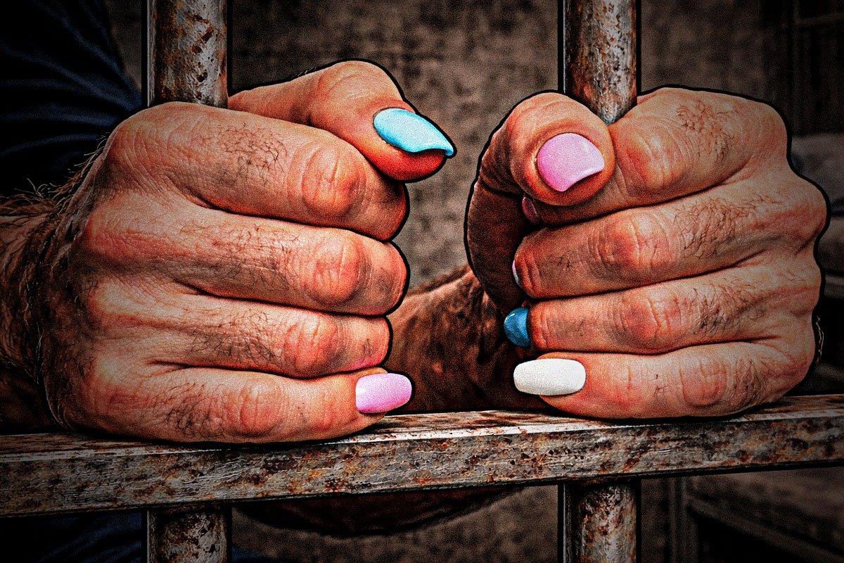Arte mostra mãos de uma mulher trans, com unhas pintadas, segurando as grades de uma cela no presídio - Metrópoles