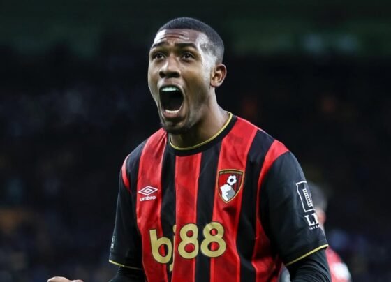 Jornal britânico se derrete por Rayan após bom início no Bournemouth - destaque galeria